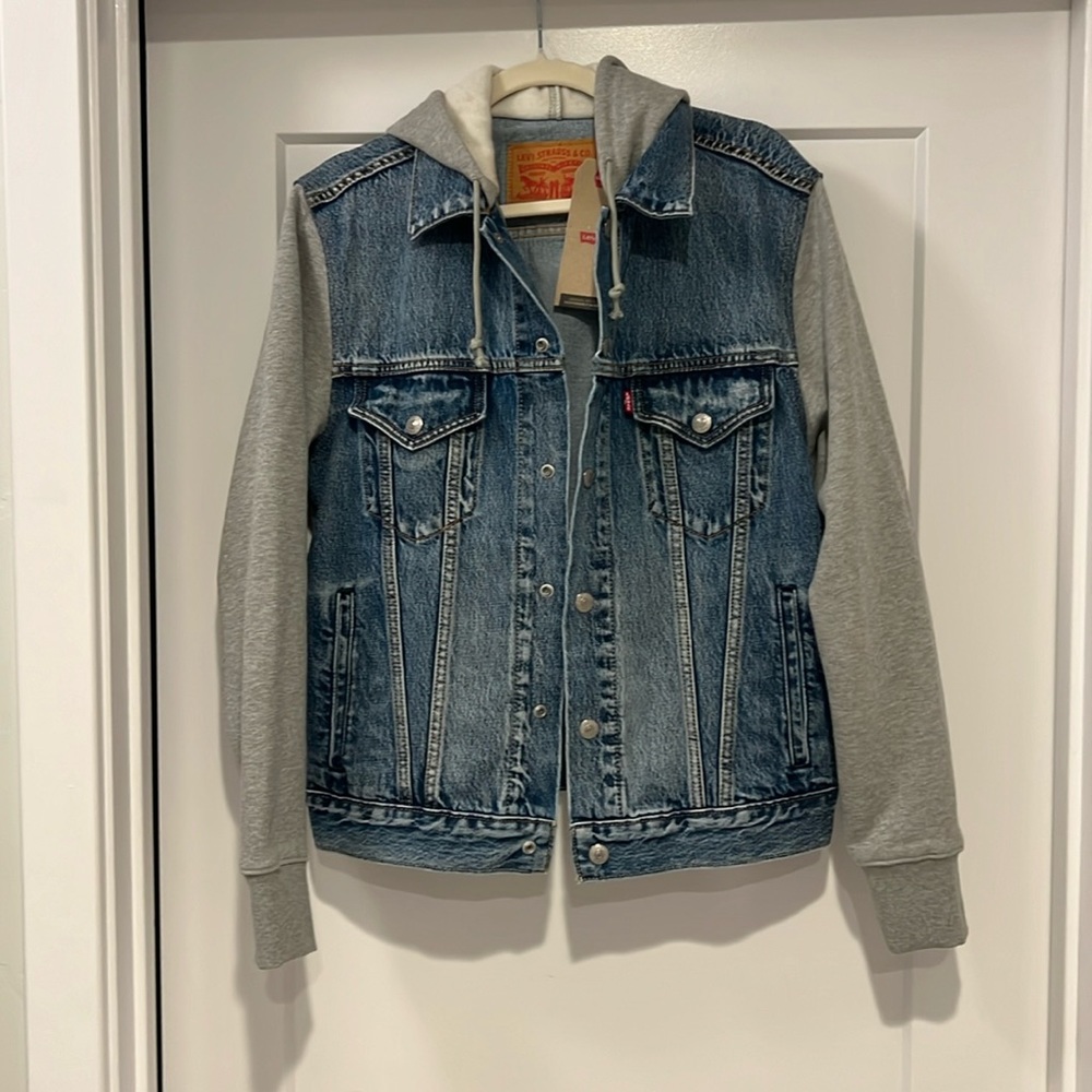 Levi’s Hoodie Denim Jacket NWT